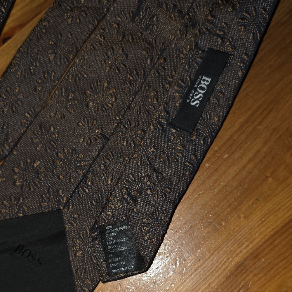 Boss Brown Floral Tie